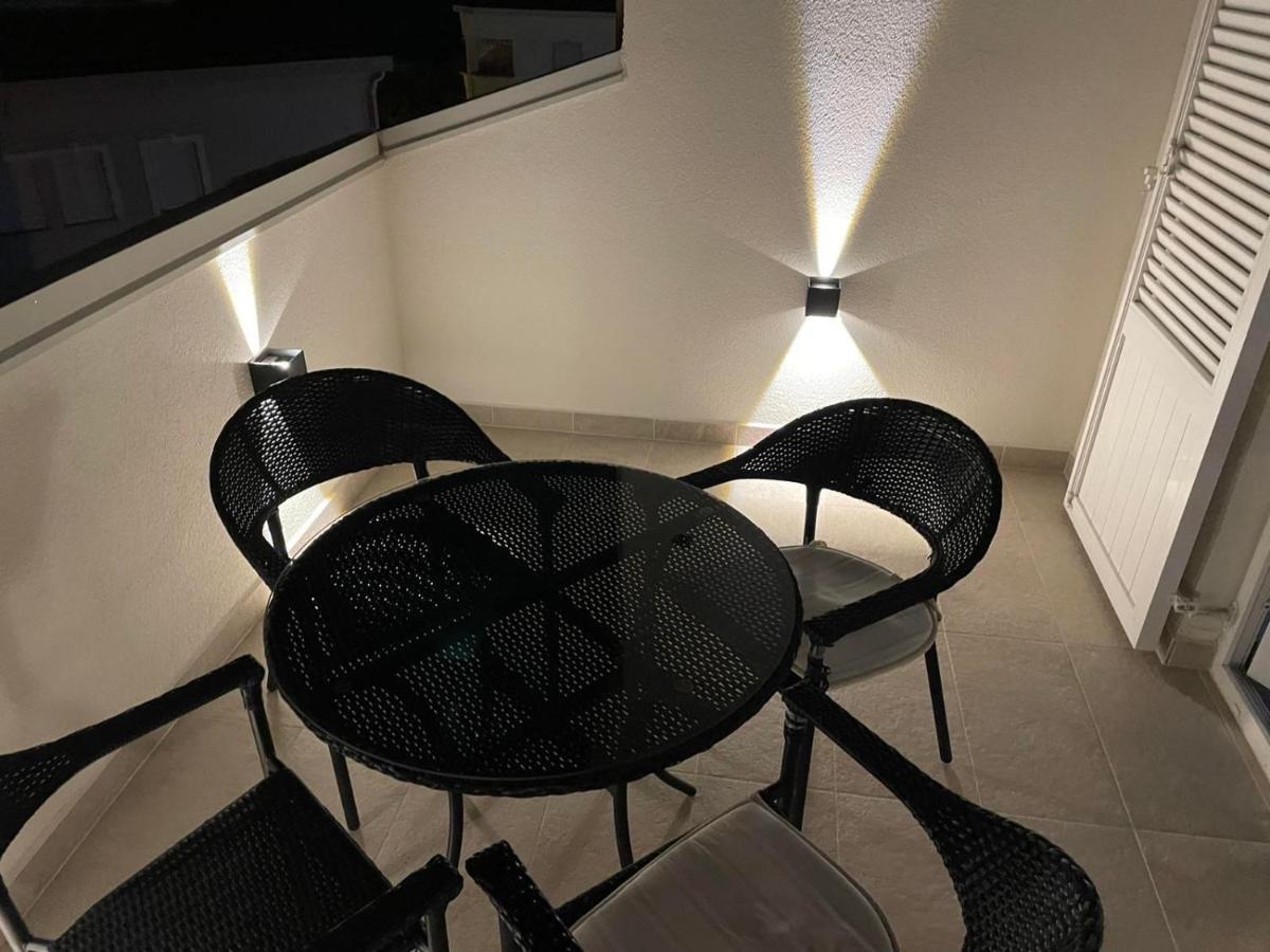 Luxury Studio Apartment Honeymoon Selce Exterior foto